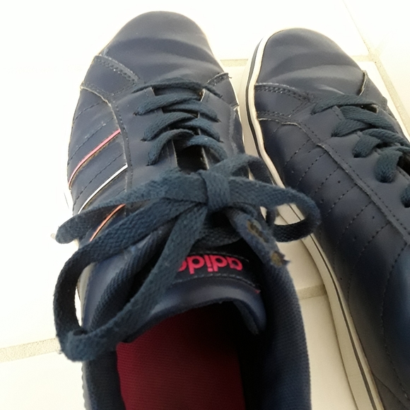 ADIDAS SNEAKERS SIZE 6 - Picture 9 of 9